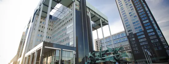 Kantoren en stedelijke vastgoed aan het Weena in Rotterdam