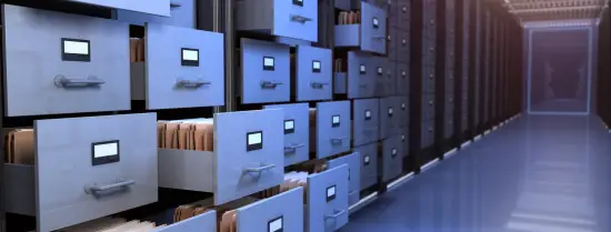 archieflades met documentmappen