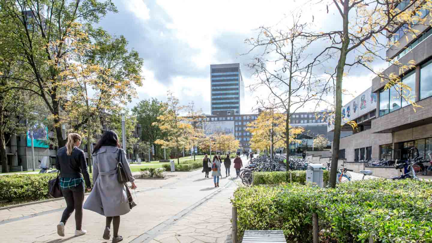 Students walking around campus Woudestein
