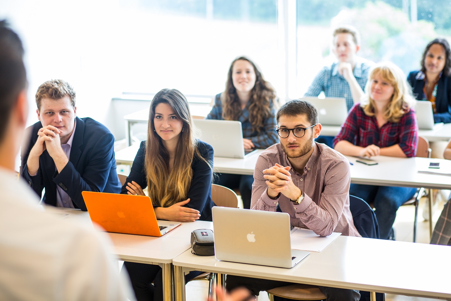 Studenten in collegezaal