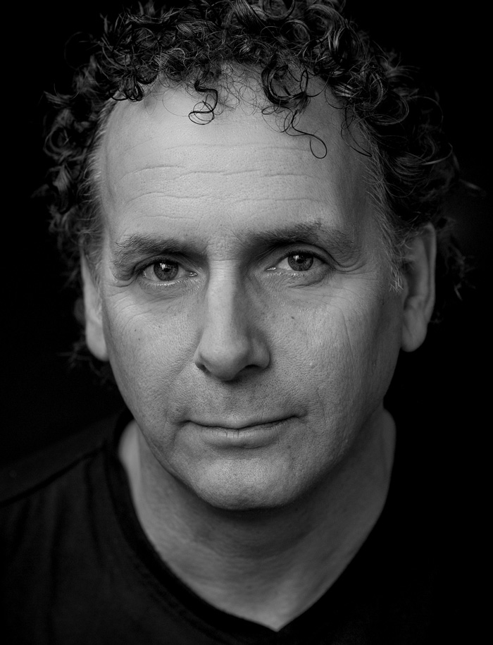 Headshot of Robin De Levita