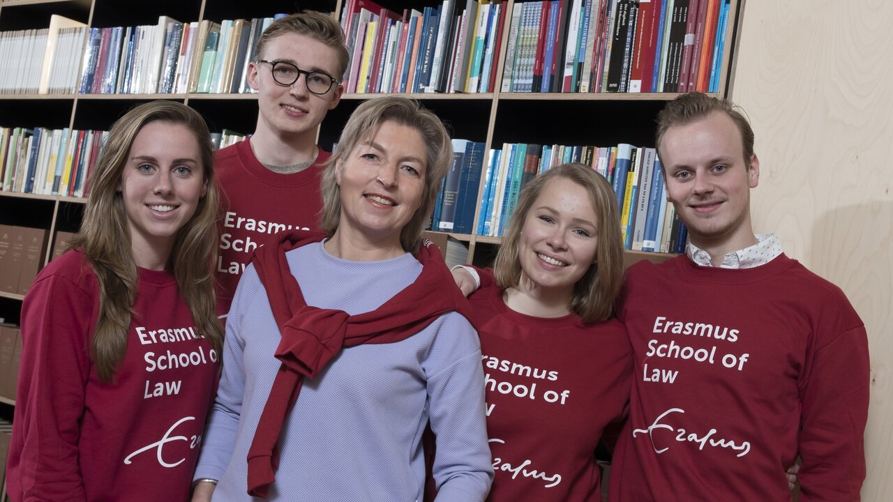 Erasmus School Of Law Doet Mee Aan De Warmetruiendag Erasmus School Of Law Erasmus University Rotterdam Erasmus mundus joint master degrees. erasmus school of law doet mee aan de