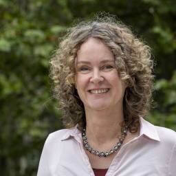 prof.dr. (Marjolijn) M Das