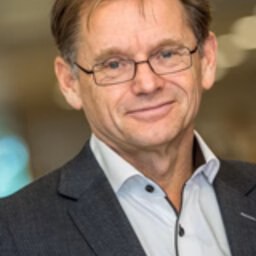 prof.dr. RJM (Rob) van Tulder