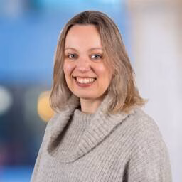 dr. A (Anne-Marie) van Prooijen