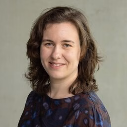 R (Rianne) Warsen