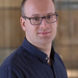 dr. CDC (Christian) van der Veeke