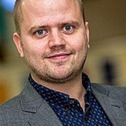 dr. (Bram) B Van den Bergh