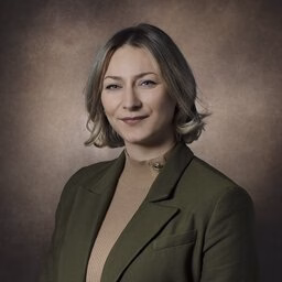 dr. CM (Carola) Theunisz, MSc