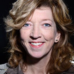 prof.dr. (Marise) MPh Born