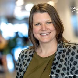 dr. ME (Maartje) Schouten