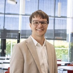 dr. DGF (Daniël) van Hemert, MSc