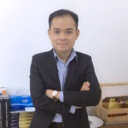 L (Van Lam) Le