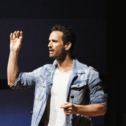 dr. (Friso) JF van Houdt