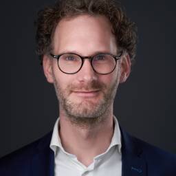 mr. (Erik) HJ de Kloe