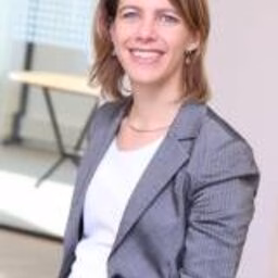 mr.dr. NL (Nina) Holvast