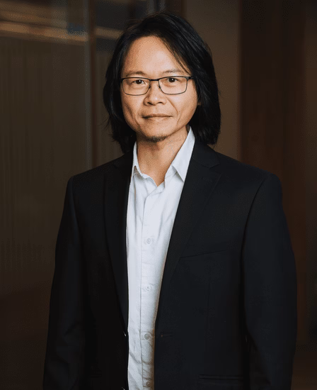 Yuk Hui portrait picture