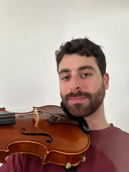 Miguel Neiva with fiddle