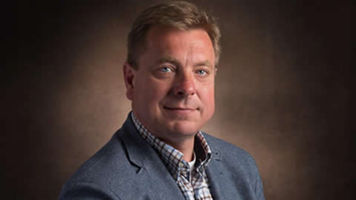 executive board extends deanship philip hans franses until 1 february executive board extends deanship philip hans franses until 1 february