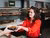 Woman buys a vegan meal with a discount at the Vitam canteen.