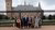 De groep studenten voor het Paleis van Justitie
