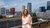 Marjolein van Tilburg poseert op het dak van haar kantoor in Rotterdam.
