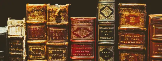 Lineof old books