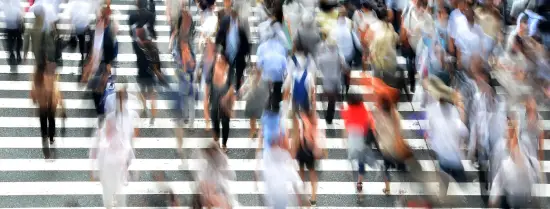 https://pixabay.com/photos/pedestrians-people-busy-movement-400811/