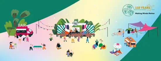 Visual Heartbeat Festival met een podium, foodtrucks, mensen die dansen en muziek maken