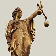 Foto van vrouwe justitia
