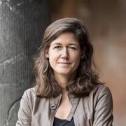 Portretfoto Annelien Bredenoord