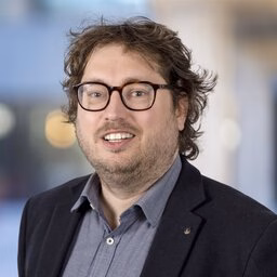 Portrait picture of Maarten van Dijck