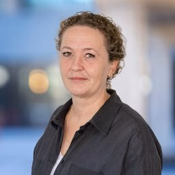 Portrait picture of Laura van Gelder