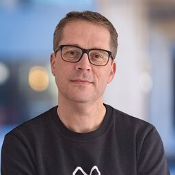 Portretfoto van Martijn Lak.
